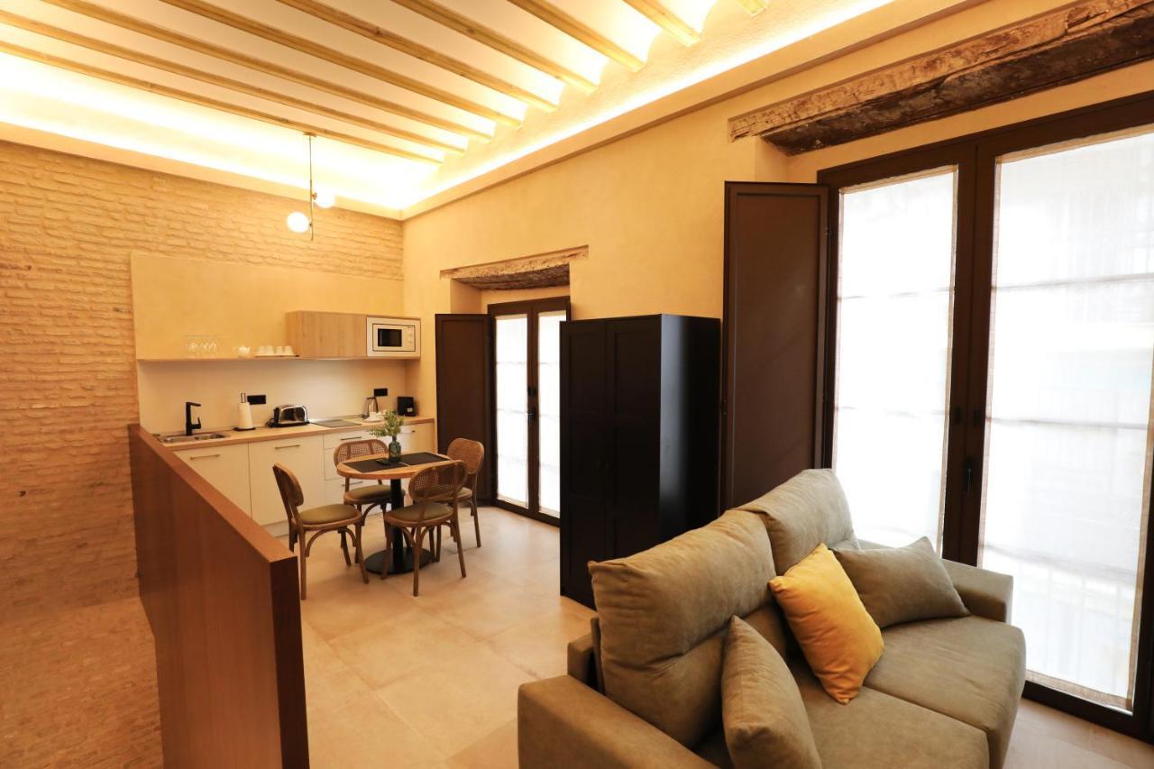 Aparthotel Casa Senorial Del Siglo XVIII Sevilla Exteriér fotografie